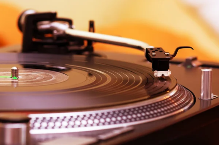 Complete introduction to vinyl records